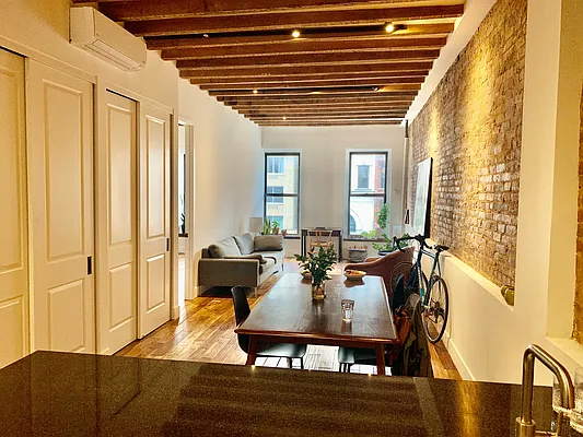 Rented by Nolita Group | media 12