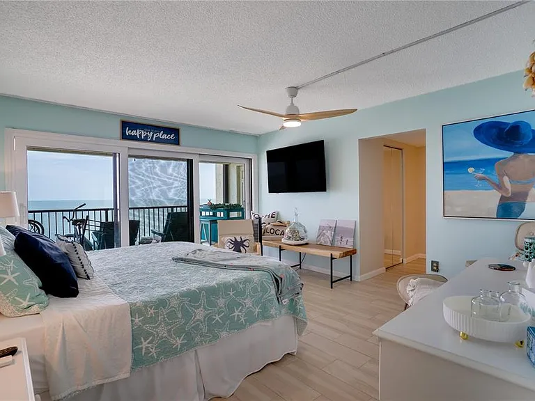 15000 Gulf Blvd #907 — Photo 16