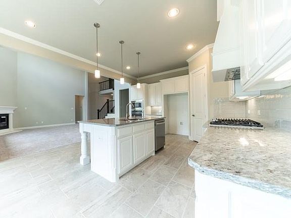 5th image of 9605 Beckett Dr