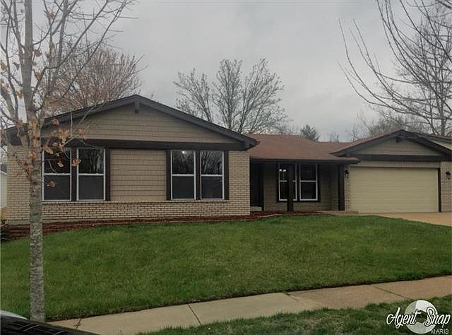 1st image of 15493 Duxbury Way