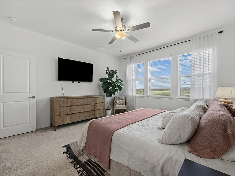 858 Papaya Dr — Photo 29