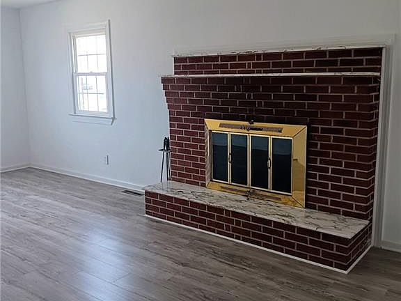 2nd image of 6634 Whitehorn Dr