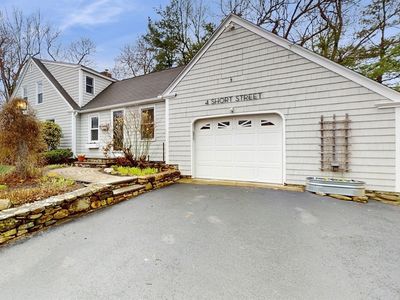 4 Short St, Holden, MA, 01520