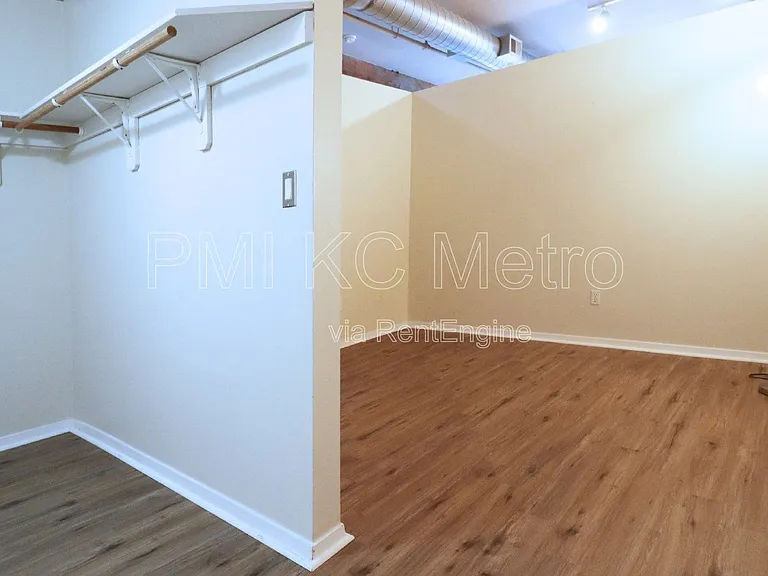 200 Main St #310 — Photo 27