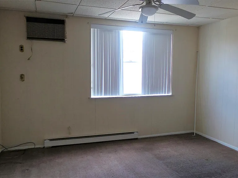 2436 S Mole St — Photo 14