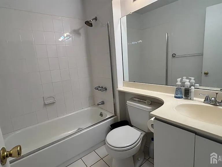 178 Linda Ln — Photo 10