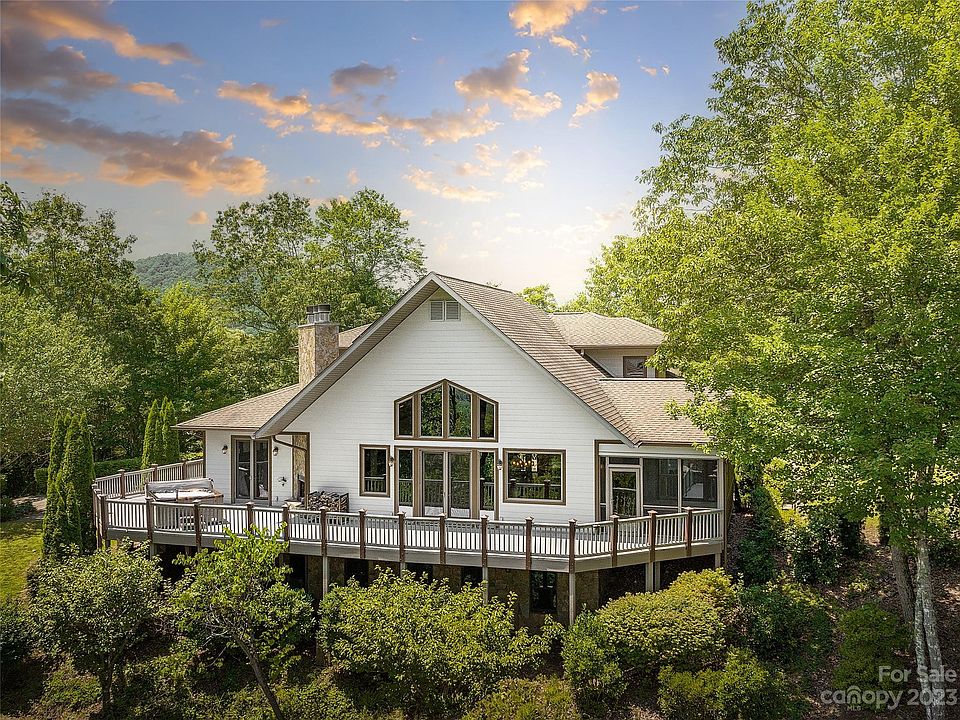 1st image of 409 Briarcliff Dr