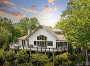 409 Briarcliff Dr, Sylva, NC 28779