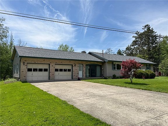 4th image of 16 Sharpsteen Rd