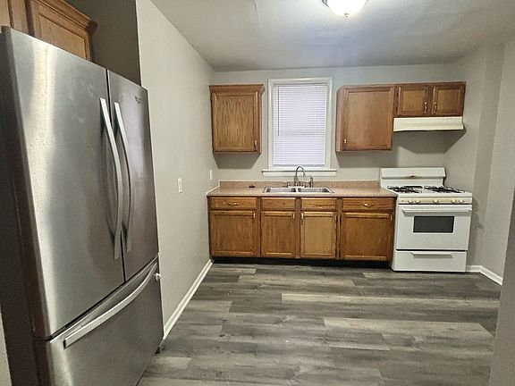 5th image of 2226 Parmele St #7