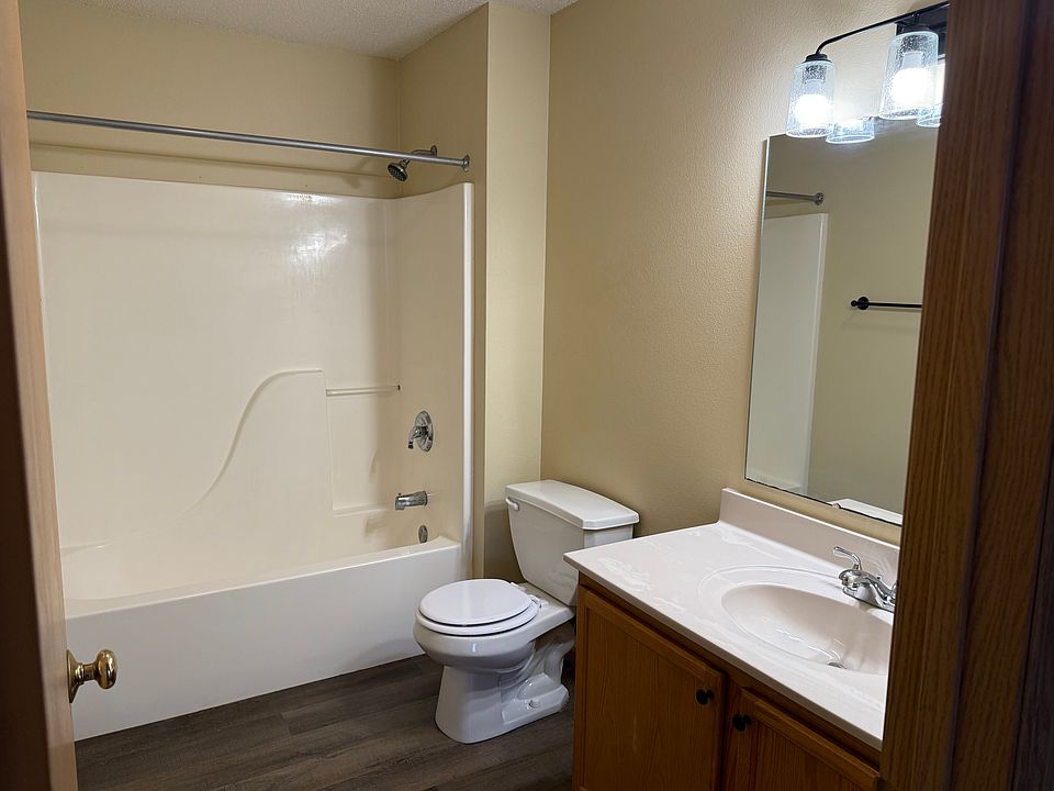 1st image of 545 N 4th St