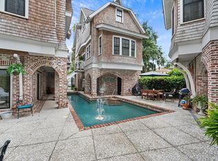 1612 W Paris Ave, Port Royal, SC 29935