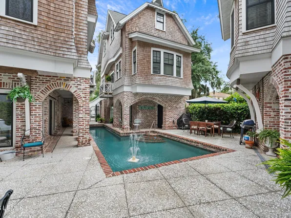 1612 W Paris Ave, Port Royal, SC 29935