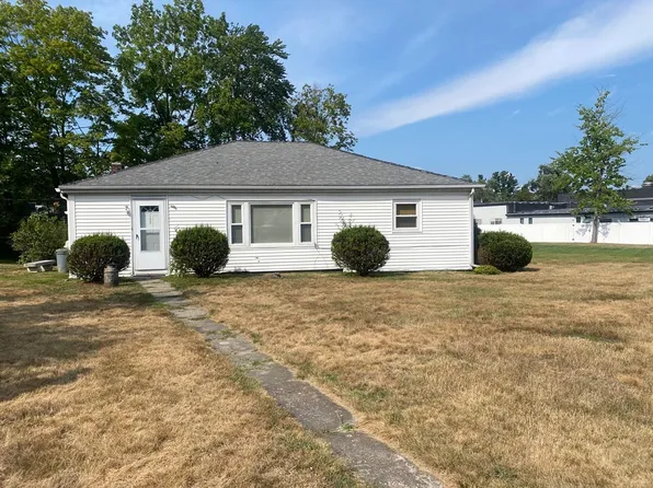 103 Brook St, Clinton, MA 01510