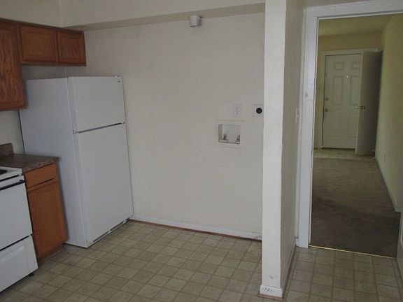 3rd image of 1559 Spruce St #A