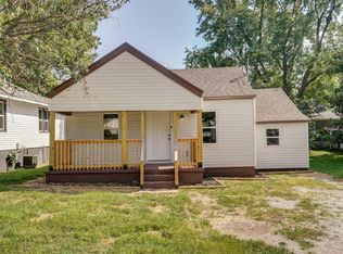 824 W Della St, Springfield, MO 65803