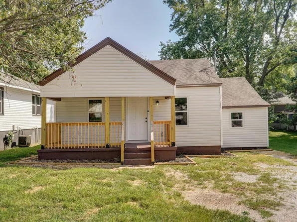 824 W Della Street, Springfield, MO 65803
