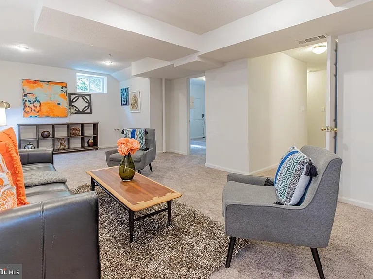 2024 Evansdale Dr — Photo 40