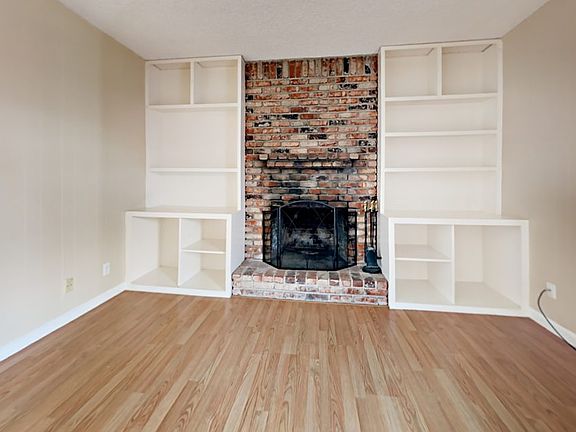 3rd image of 3153 S Francisco Way