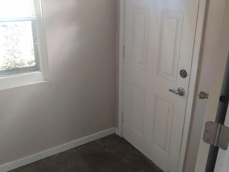 1154 Walnut St — Photo 6