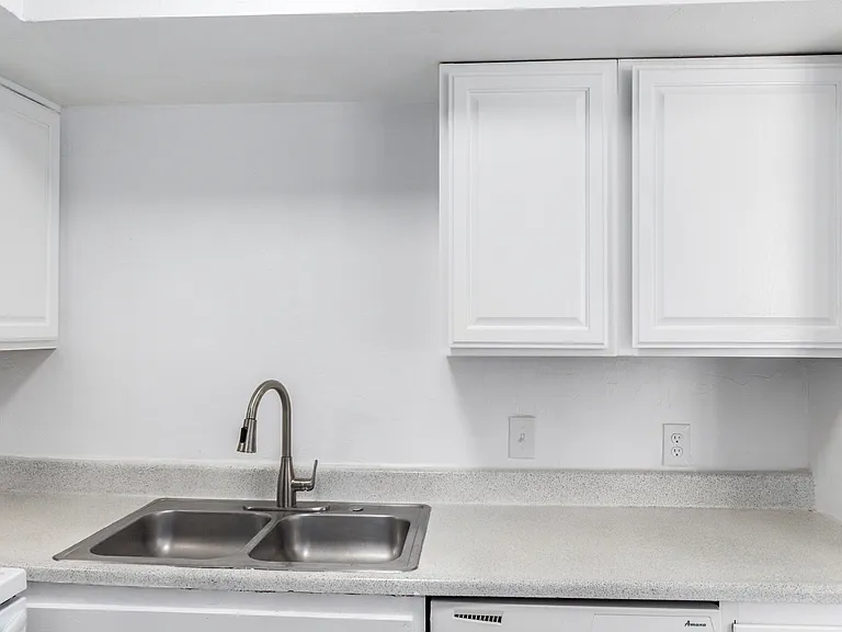 13020 N 21st Pl #U08 — Photo 5