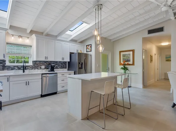 618 Holly Rd, Vero Beach, FL 32963