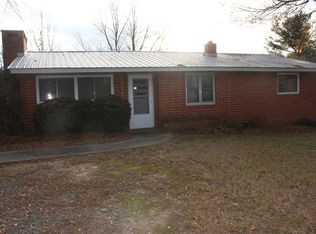 1026 Hasty School Rd, Thomasville, NC 27360