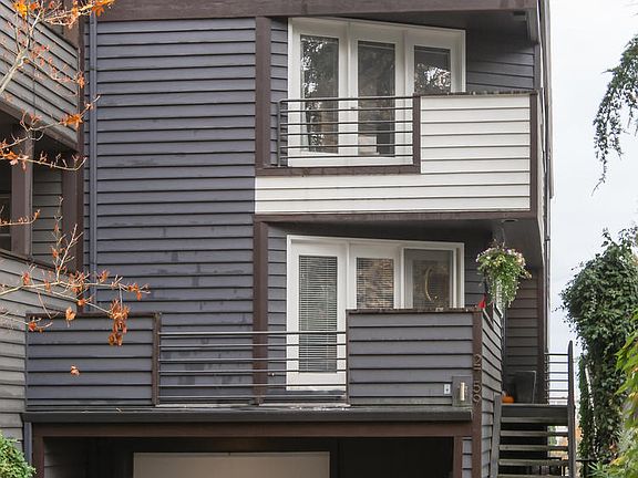 3rd image of 2759 NW Pettygrove St