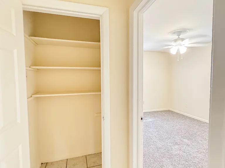 2203 Melanie Dr — Photo 14