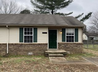 636 R S Bradley Blvd #B, Clarksville, TN 37042