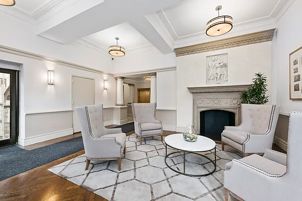 Rented by Douglas Elliman | media 14