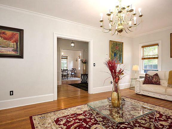 4th image of 70 Frederick Pl
