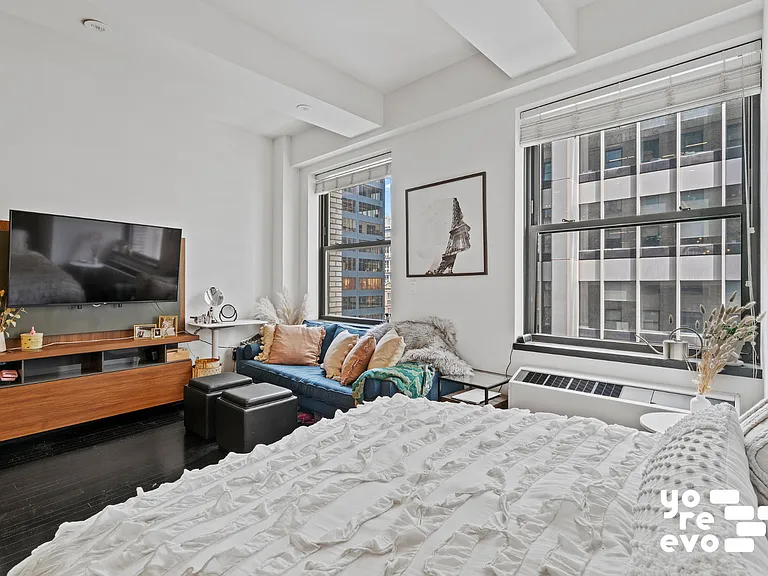 20 Pine St #2112 — Photo 4