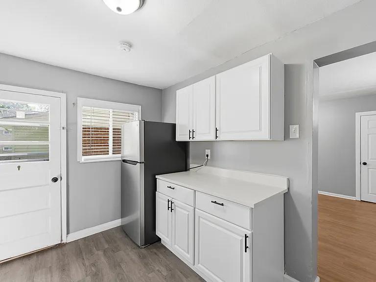 2725 Connecticut Ave — Photo 23