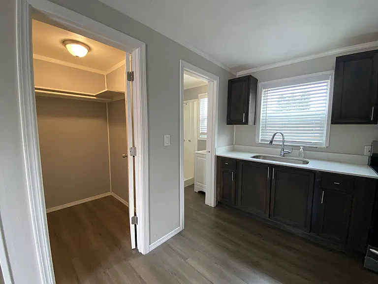 Cornerstone Apartments — Photo 9