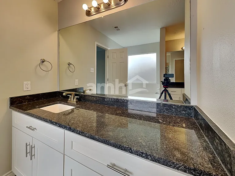 14006 Honey Bee Ct — Photo 16