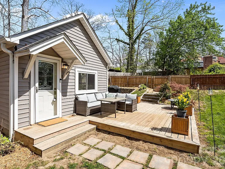 11 Log Cabin Trl — Photo 4