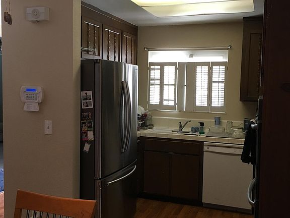 3rd image of 2753 Scottsdale Dr