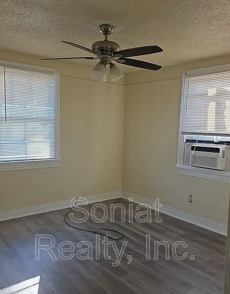 8025 Pompano St — Photo 3