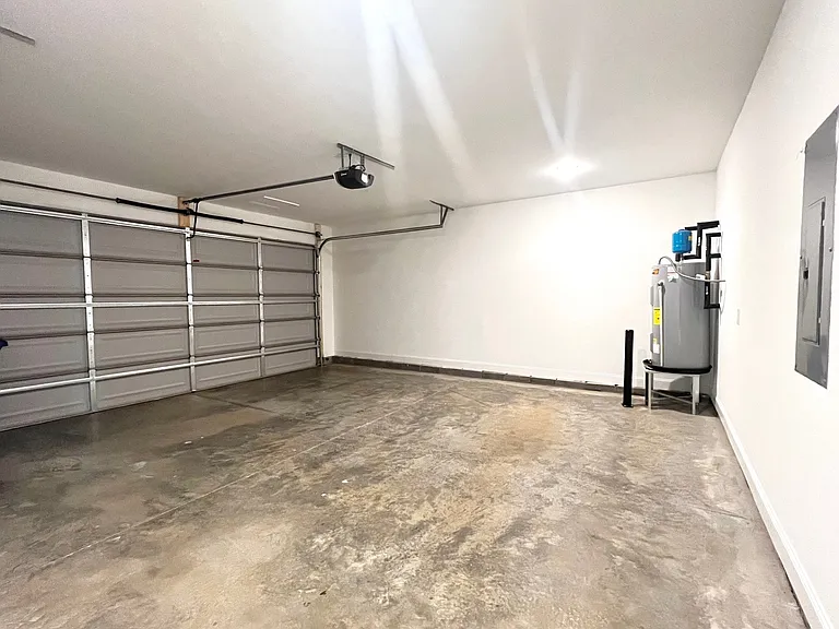 4918 Dyno Loop — Photo 17