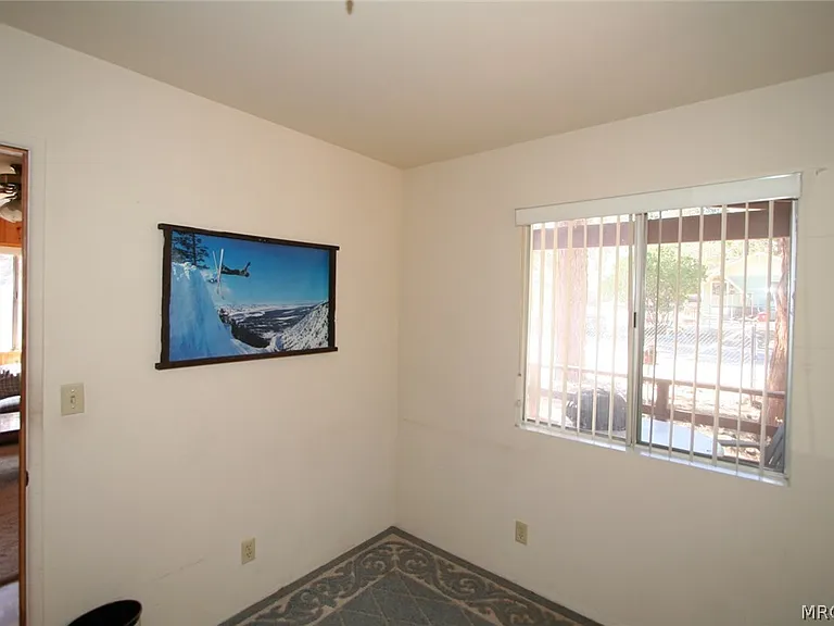 457 Cedar Ln — Photo 10