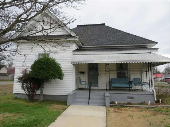 815 S Main St, Cedartown, GA 30125