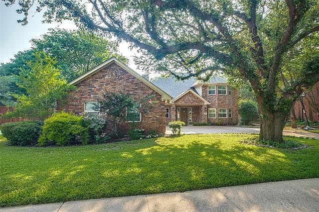 1st image of 901 Hills Creek Dr
