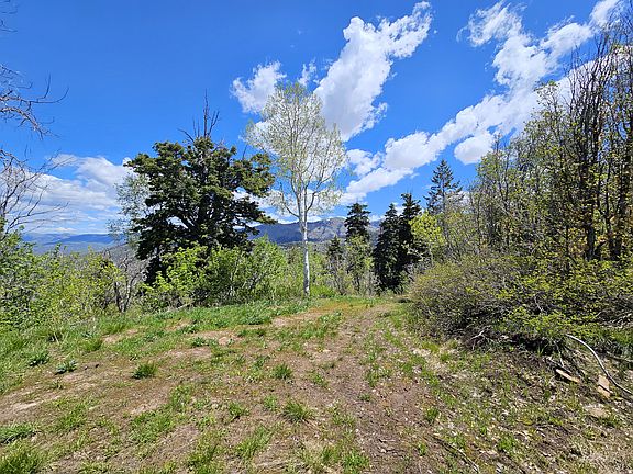 5th image of 27 Pine Ridge Rd
