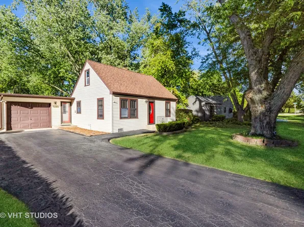 18842 W Old Plank Rd, Grayslake, IL 60030