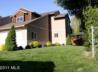 711 Degage St, East Wenatchee, WA 98802
