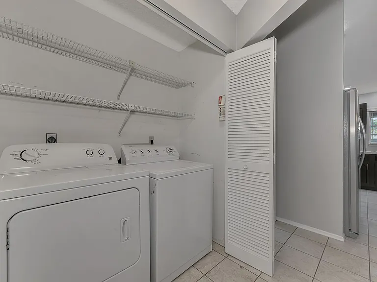 3026 Grafton St — Photo 32