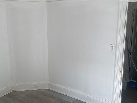 3rd image of 41 Main St APT 4