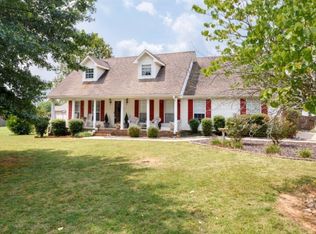 145 Lindsey Dr, Florence, AL 35633