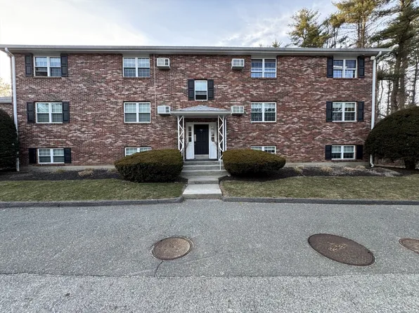 4 Dodge Rd APT A8, Rowley, MA 01969